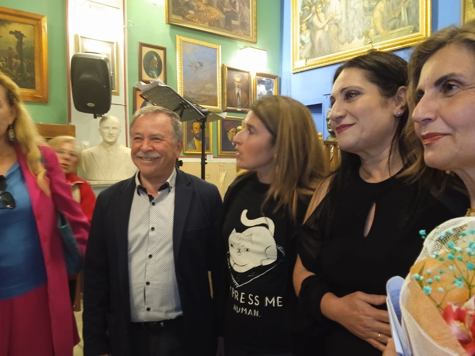 Δήμαρχος Καλυμνίων Ιωάννης Μαστροκούκος, Αντιδήμαρχος Πολιτισμού Βαλαντούλα Καναβούρη, Ειρήνη Γκοβάτσου Πρόεδρος Συλλόγου Καντούνι-Λινάρια και Νίκη Ρεΐση