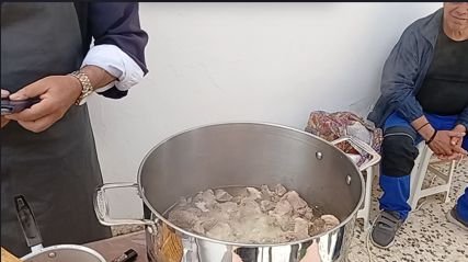 ...the meat is boiled on a high flame until it evaporates... ...the meat is boiled on a high flame until it evaporates...